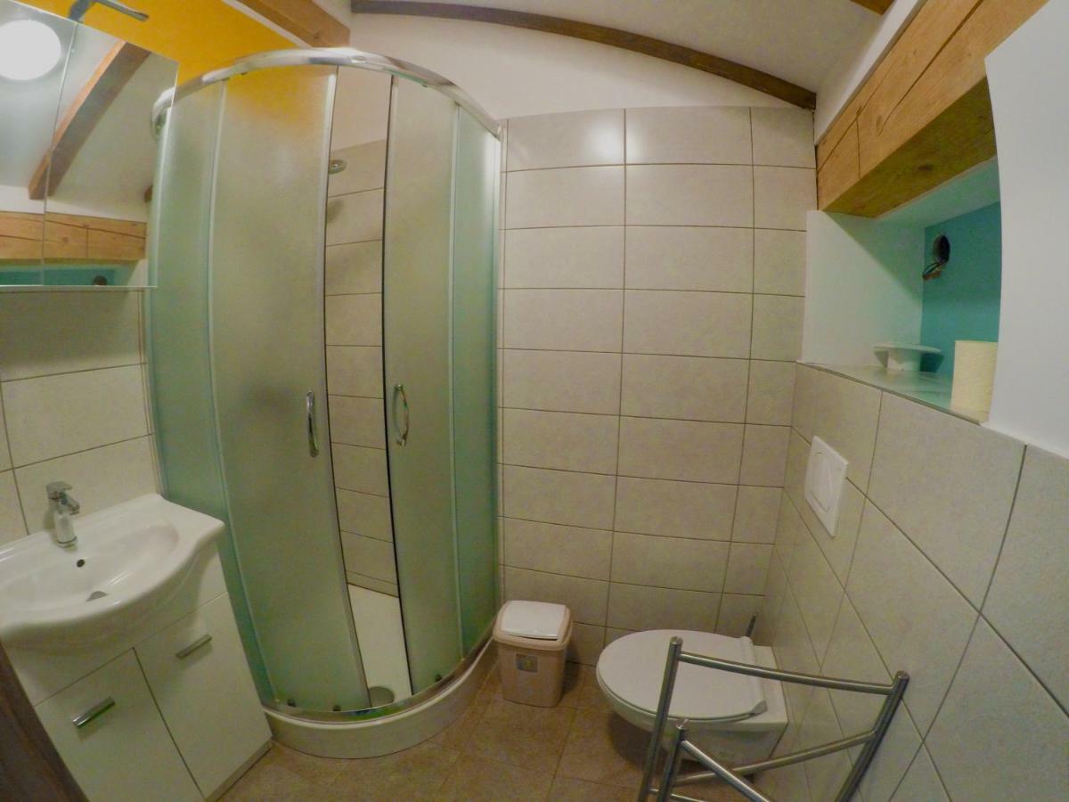 Prenocisca Rusjan Rence Exterior foto