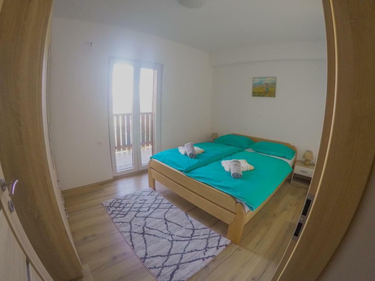 Prenocisca Rusjan Rence Exterior foto